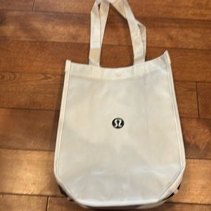 Lululemon bag